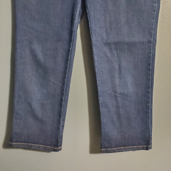 St Johns Bay Crop Womens Jeans Dark Wash Size 8 - Picture 3 of 6